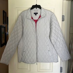 Lands' End Women’s Light Gray quilted jacket with bright pink interior:SIZE XL